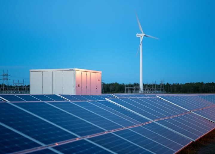 How to Invest in Renewable Energy: Portfolio Strategies That Deliver Real Returns in 2026